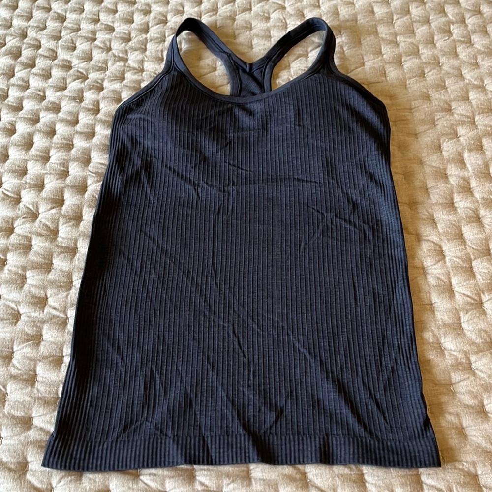 Lululemon EBB to street tank
